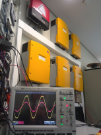 Netzstromrichter und Batteriewechselrichter im Labor für Netzintegration